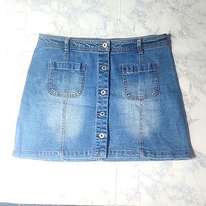 Denim skirt new without tags